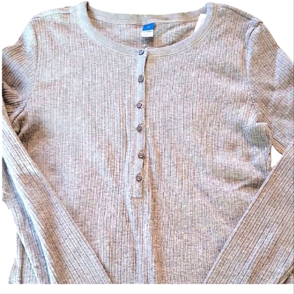 Old Navy Gray Ribbed Long Sleeve Top Size M New - Picture 3 of 7